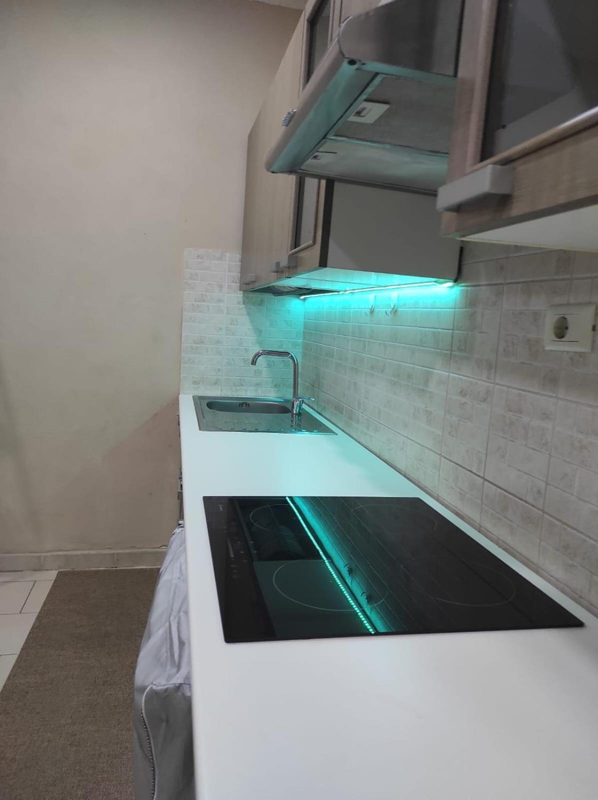 76 Avenue Suites Wi-Fi - Shuttle 레조디칼라브리아 외부 사진