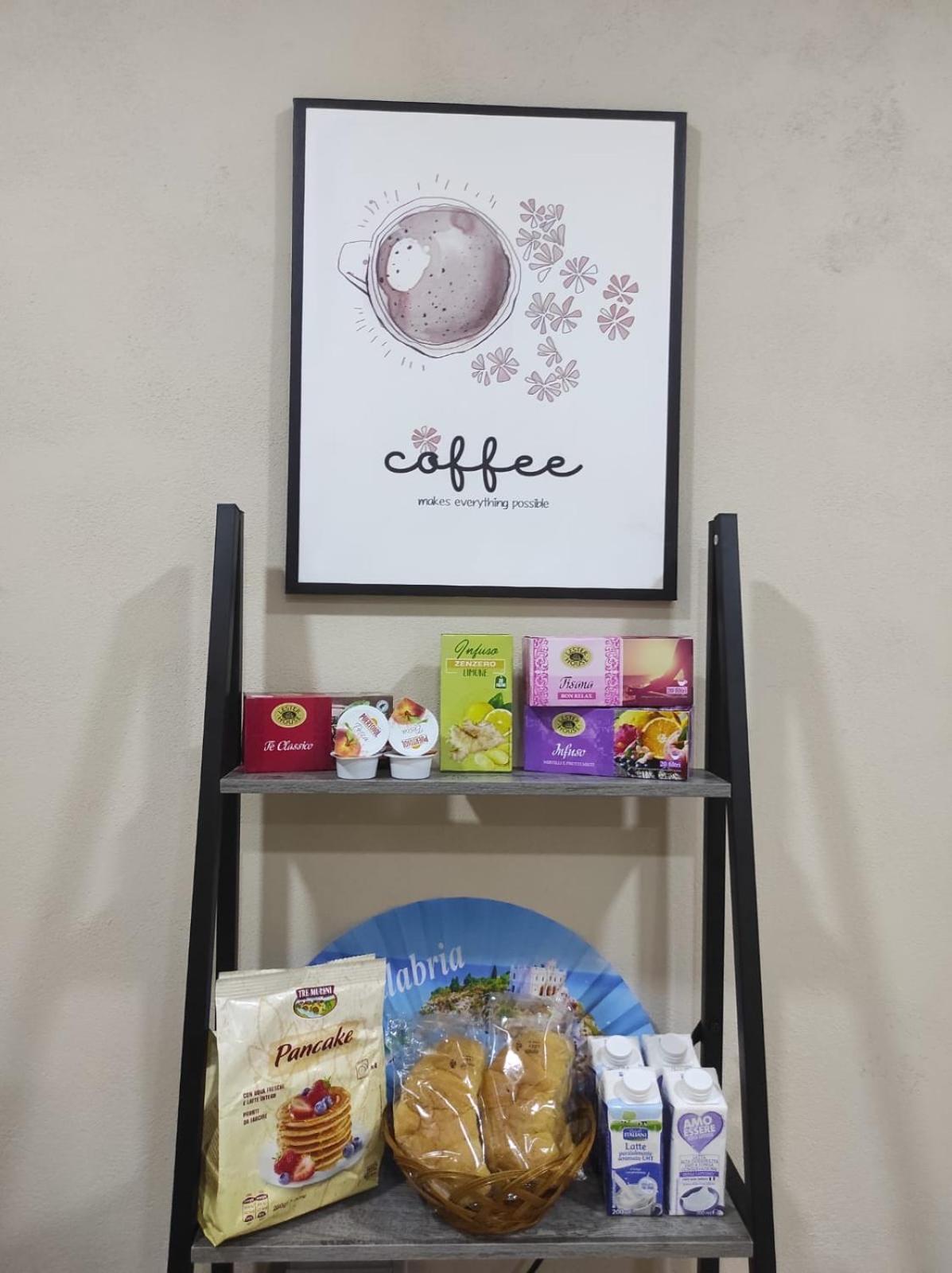 76 Avenue Suites Wi-Fi - Shuttle 레조디칼라브리아 외부 사진